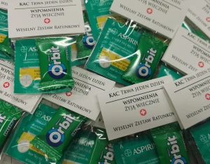 Podziękowanie dla gości pierwsza pomoc na urodziny 18 40 50 kawalerski