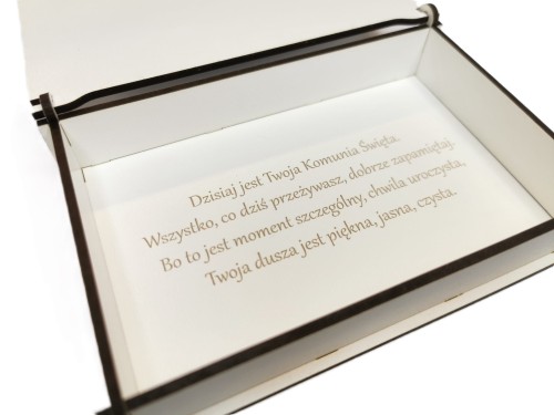 szkatułka na komunię środek.jpg