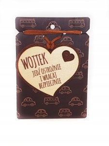 Zawieszka drewniana do auta  WOJTEK prezent imieniny #111