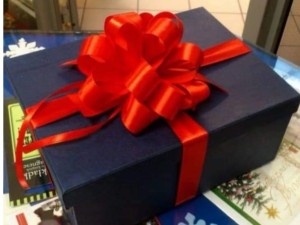 Rozetka do pakowania prezentów wstążka do zawiązania