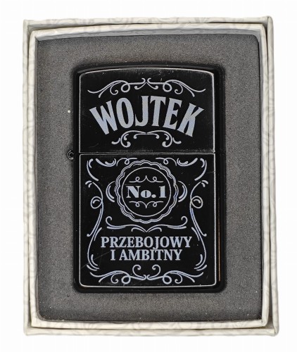 Wojtek zapalniczka.jpg